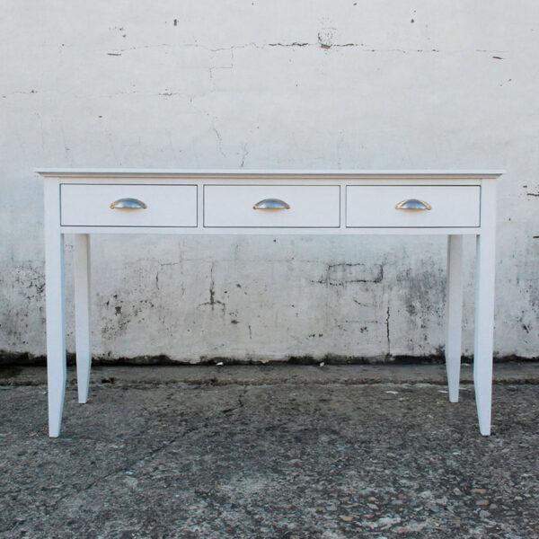New England Dresser 3 Drawers