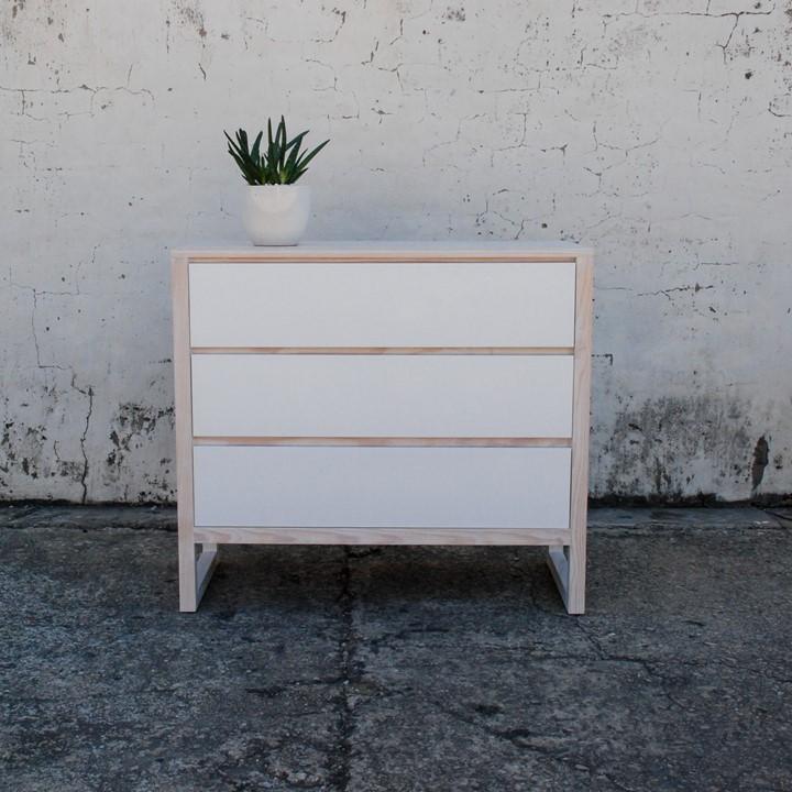 Oslo Chest 3 Drawer – Coastal White (Pine)