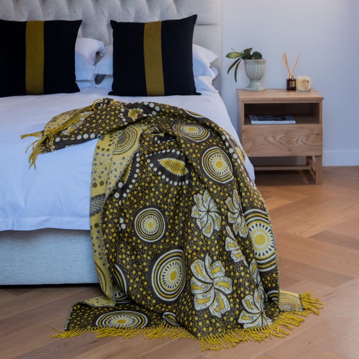Shweshwe | Cocoa/Nugget Gold Throw