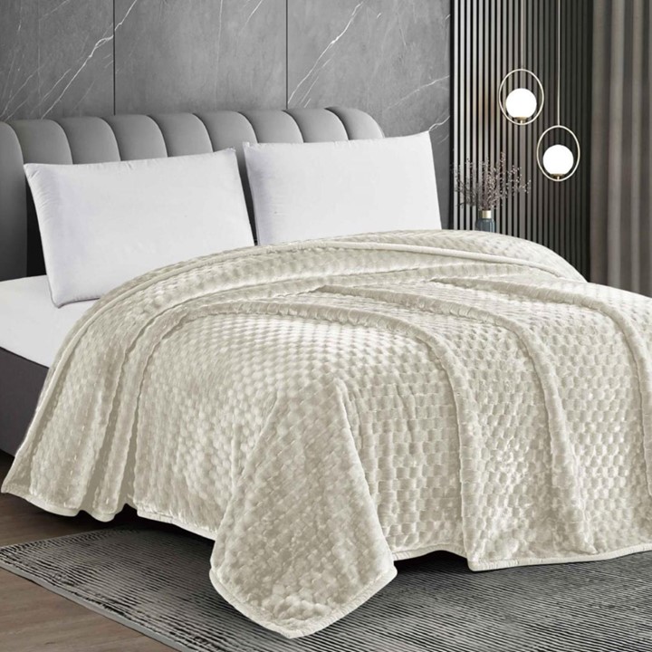 Victoria 2 Ply blanket
