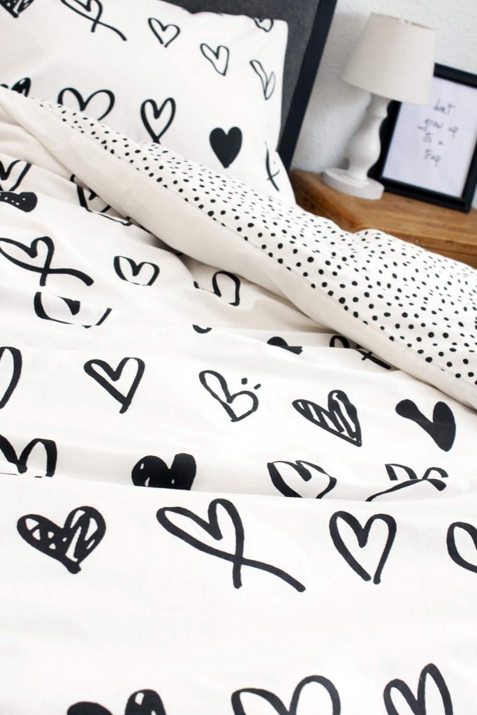 XOXO Duvet and Pillow cover set